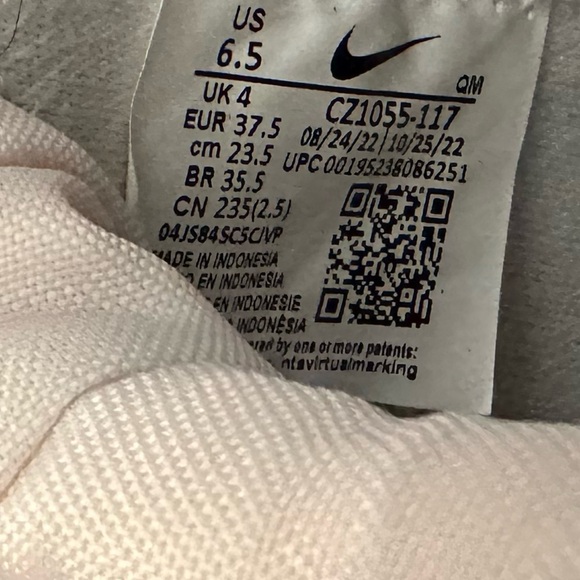 Nike "Blazer Mid '77" W - White / White 6.5 - Picture 7 of 8